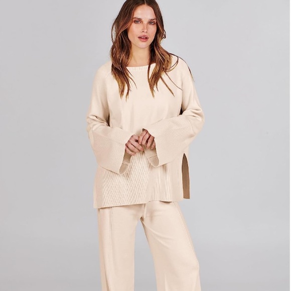 Women’s 2 Piece Oversized Loungewear Knit Pullover and Wide Leg Pants Set - Picture 2 of 7